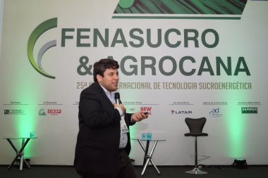 ESALQ-LOG apresentou Seminário de Transporte e Logística dentro da FENASUCRO